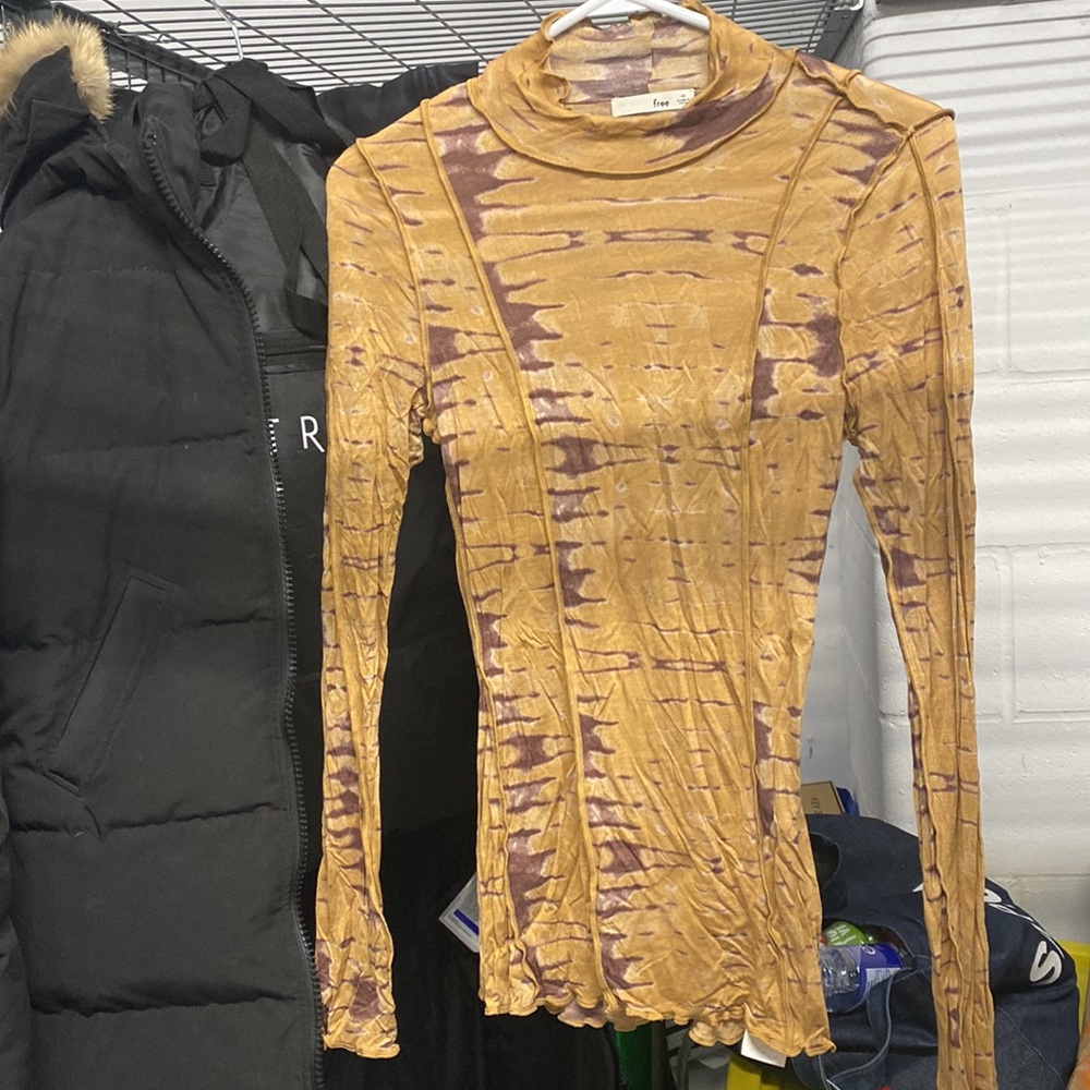 Orbit turtleneck